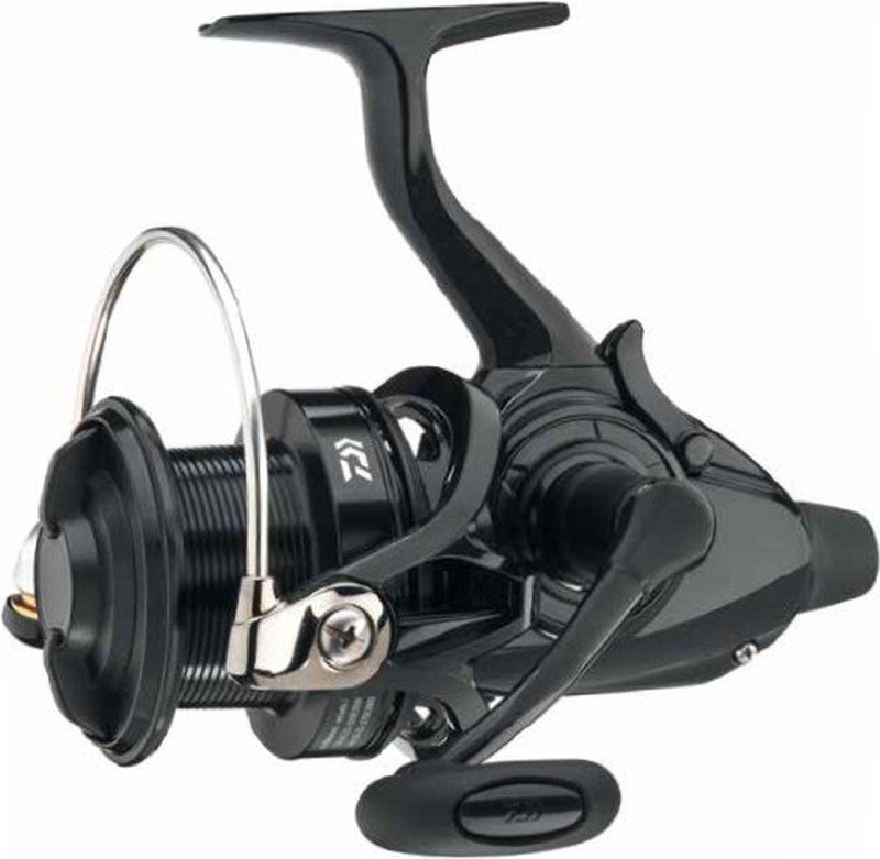 Mulineta Daiwa Emblem BR 25A